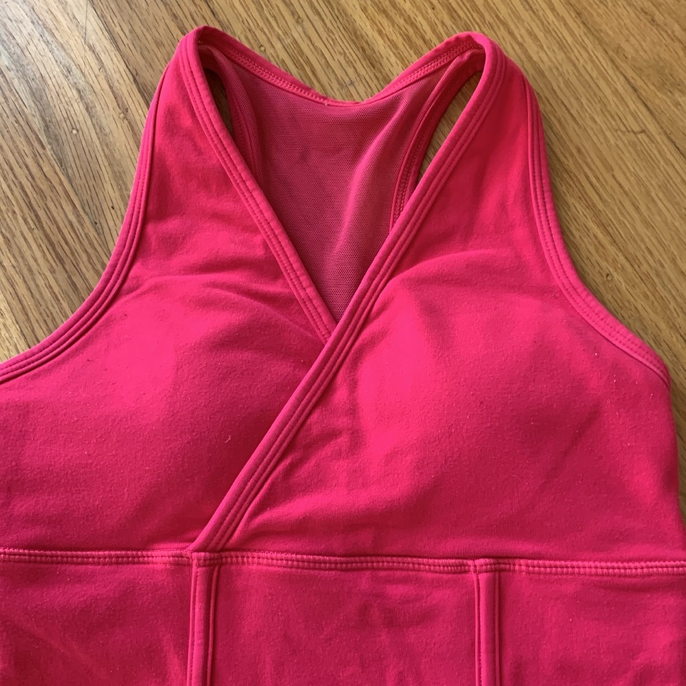 lululemon active top hot pink w/mesh back size 4